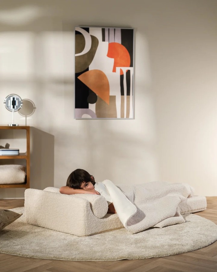 Fotelis-čiužinys (daug spalvų variantų) Fotelis-čiužinys (daug spalvų variantų)