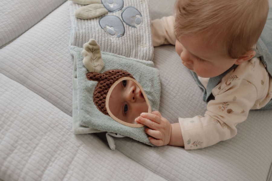 Minkšta knygutė. Minkšta knygutė.